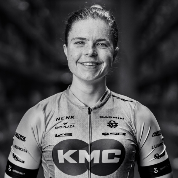 Photo of Carla Hahn