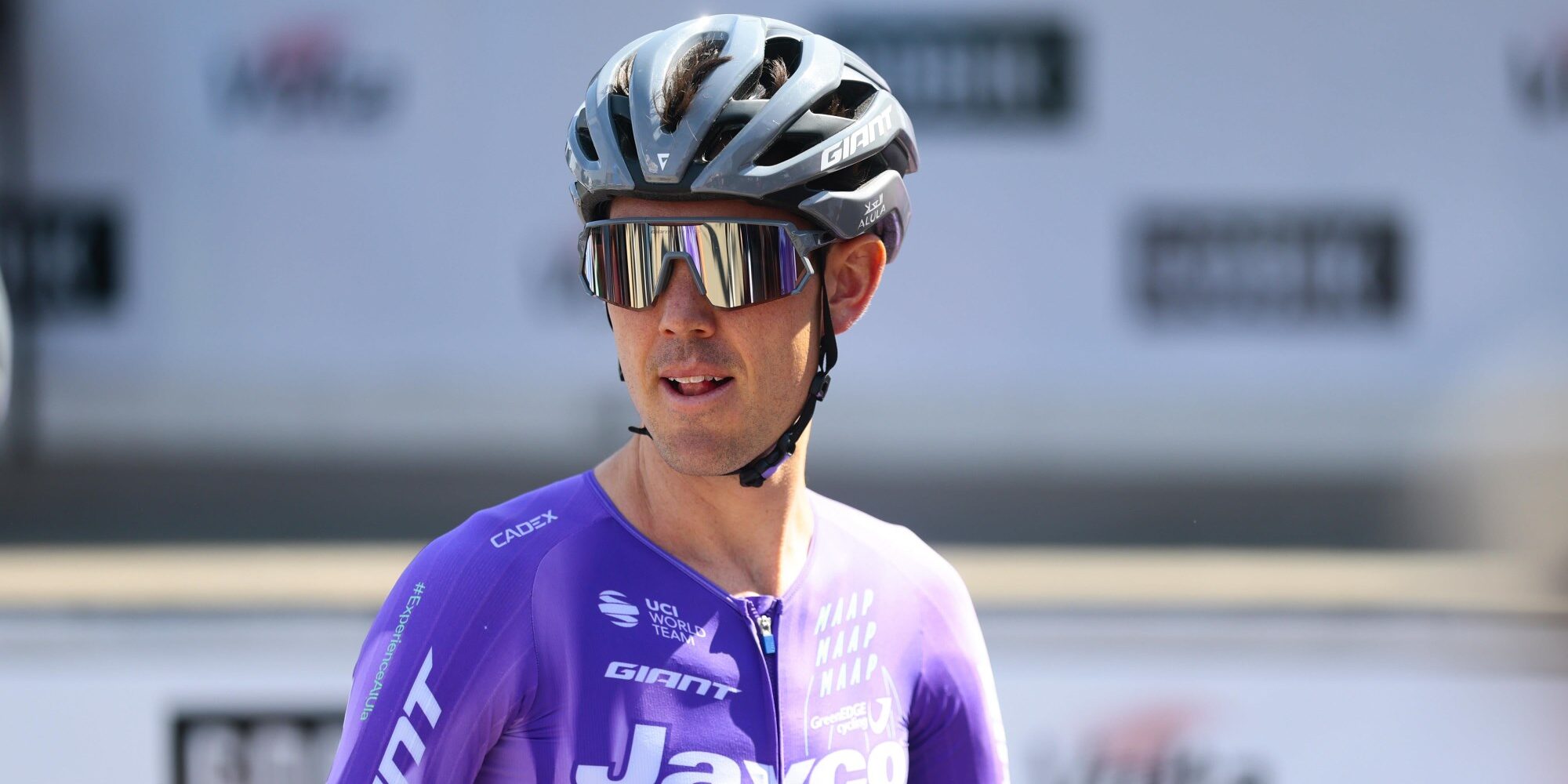 Giro 2026 Jayco AlUla Start With Two Leaders Koen Bouwman Also Selected