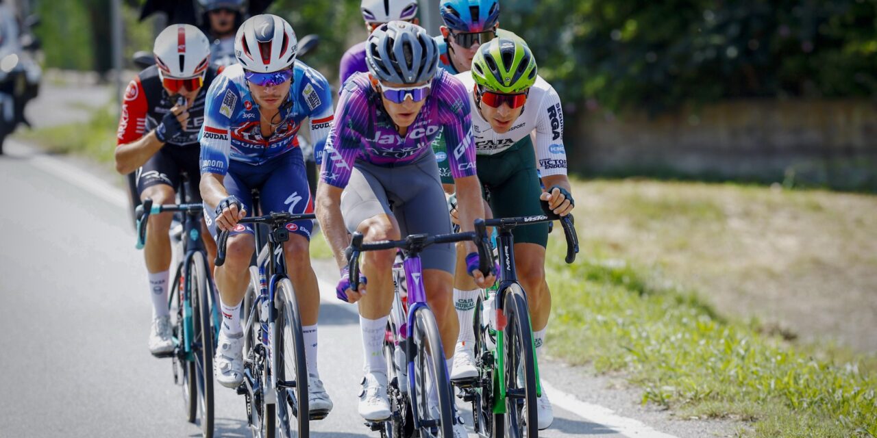 Jasper Philipsen Wins Vuelta 2025 Stage 1 & First Red Jersey