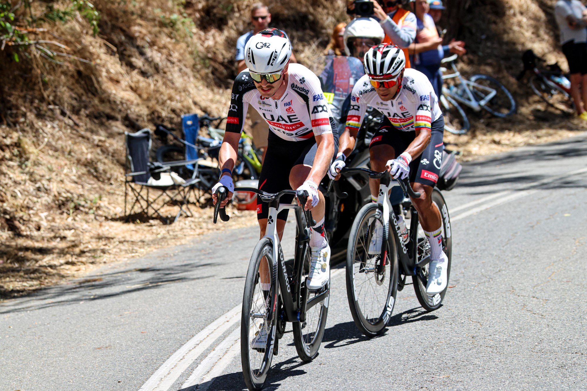 Jay Vine and Jhonatan Narvaez riding together in UAE Team Emirates jerseys at Tour Down Under